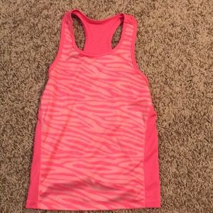 workout tank top